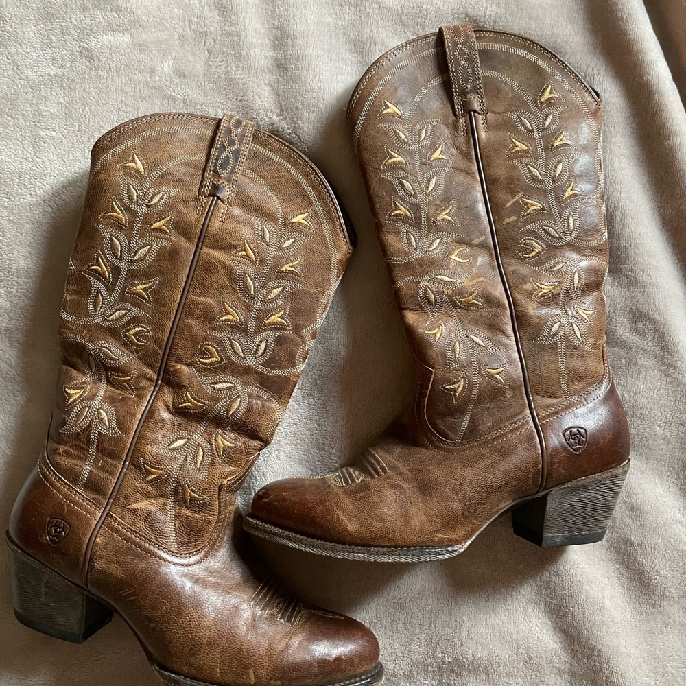Women’s Ariat Cowboy Boots